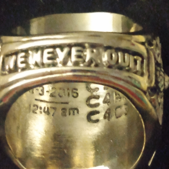 Men's Cub's Ring - Picture 2 of 4